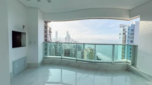 Apartamento com 4 Quartos à venda, 160m² no Meia Praia, Itapema