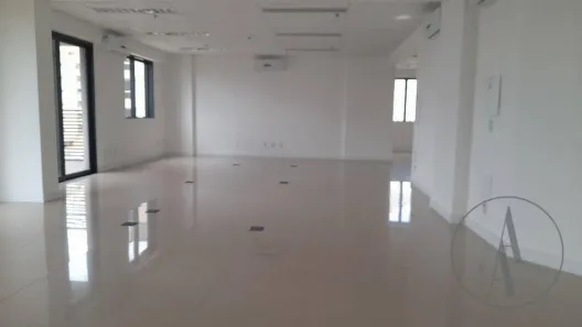Sala Comercial para alugar, 336m² no Parque Campolim, Sorocaba