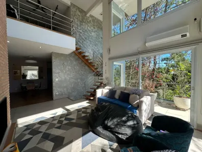 Sobrado com 4 Quartos à venda, 293m² no Alpes dos Araçás (Jordanésia), Cajamar