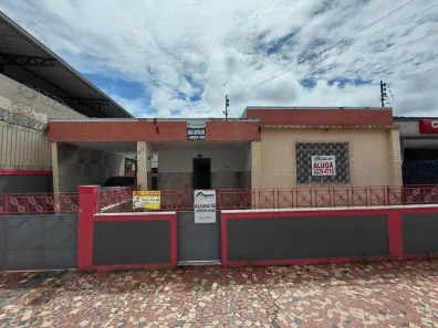 Casa com 6 Quartos para alugar, 261m² no Benfica, Juiz de Fora