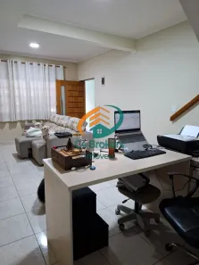 Sobrado com 3 Quartos à venda, 125m² no Jardim Adriana, Guarulhos