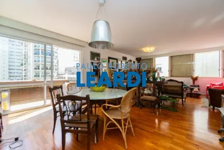 Apartamento com 3 Quartos à venda, 210m² no Santa Cecília, São Paulo