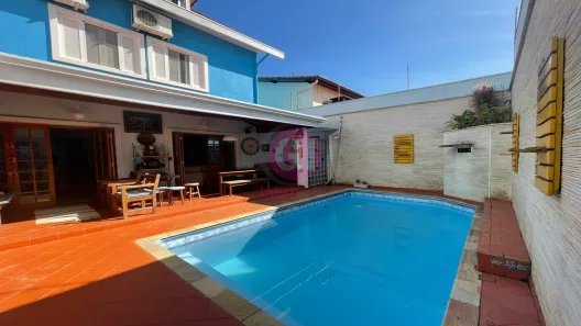 Sobrado com 6 Quartos à venda, 325m² no Jardim Terras de São João, Jacareí