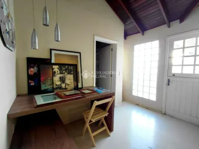 Casa de Condomínio com 3 Quartos à venda, 350m² no Jardim Isabel, Porto Alegre