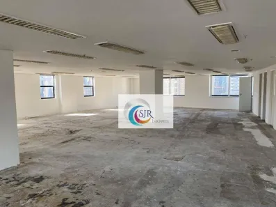 Sala Comercial para alugar, 204m² no Vila Olímpia, São Paulo