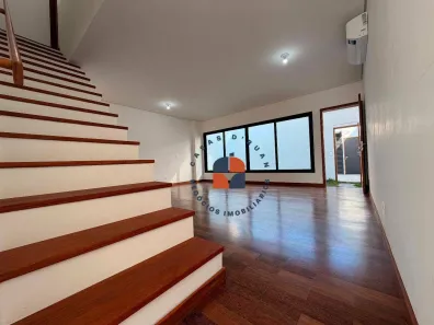 Casa com 3 Quartos à venda, 136m² no Vila Ipojuca, São Paulo