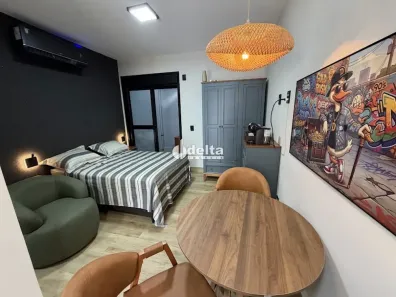Casa com 1 Quarto para alugar, 40m² no Minas Gerais, Uberlândia