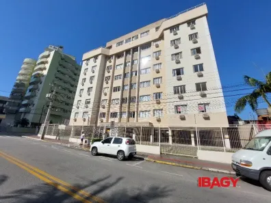 Apartamento com 2 Quartos para alugar, 55m² no Nossa Senhora do Rosário, São José