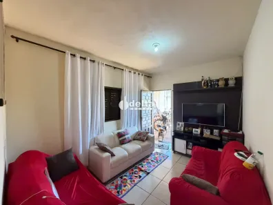 Casa com 3 Quartos à venda, 133m² no Granada, Uberlândia