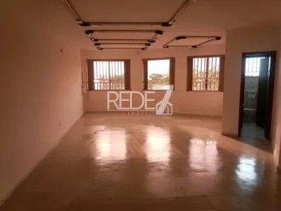 Prédio Comercial com 4 Quartos à venda, 582m² no Vila Teixeira, Campinas