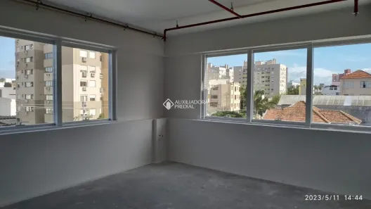 Sala Comercial à venda, 39m² no Santana, Porto Alegre