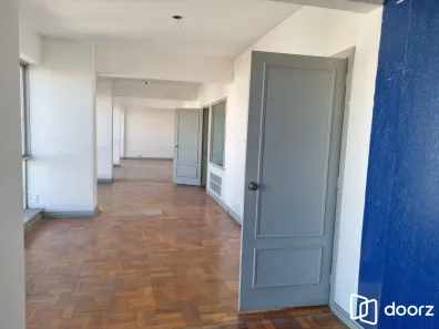 Sala Comercial com 2 Quartos à venda, 234m² no Floresta, Porto Alegre