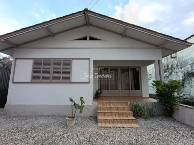 Casa com 3 Quartos à venda, 315m² no Guarani, Brusque