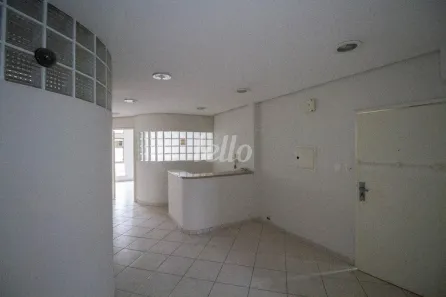 Sala Comercial para alugar, 111m² no Lapa, São Paulo