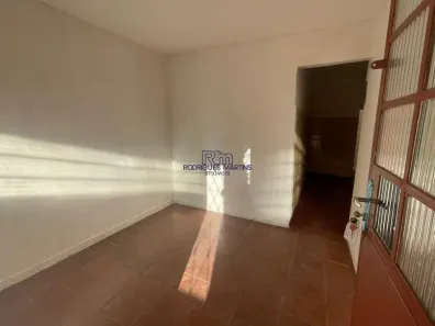 Casa com 2 Quartos para alugar, 45m² no Jardim Montanhês, Belo Horizonte