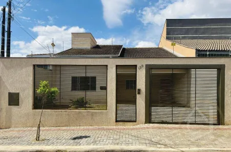 Casa com 3 Quartos à venda, 140m² no Parque Leblon, Londrina