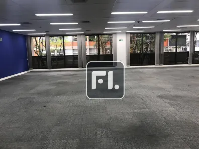 Sala Comercial para alugar, 251m² no Vila Olímpia, São Paulo