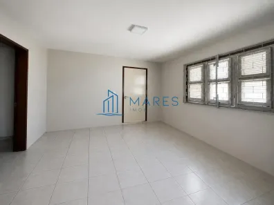 Casa com 3 Quartos para alugar, 83m² no Parreão, Fortaleza