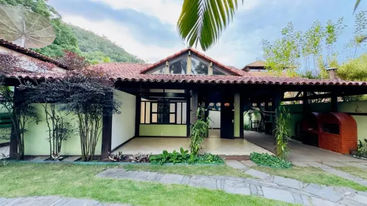 Casa com 5 Quartos à venda, 300m² no Itacoatiara, Niterói
