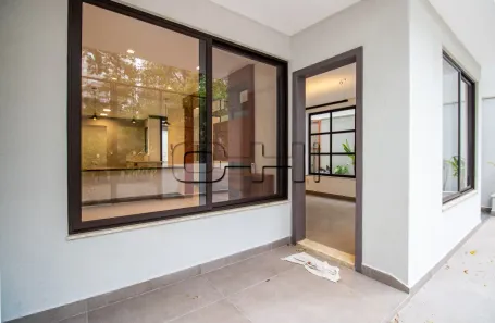Casa de Condomínio com 3 Quartos para alugar, 140m² no Vila Olímpia, São Paulo