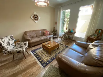 Sobrado com 4 Quartos à venda, 218m² no Nova Cerejeira, Atibaia
