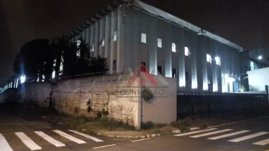Galpão/Depósito/Armazém para venda ou aluguel, 2381m² no Vila Virgínia, Itaquaquecetuba