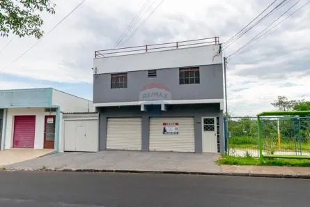 Prédio Comercial com 8 Quartos à venda, 300m² no Vila Vista Alegre, Cachoeirinha