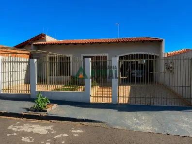 Casa com 3 Quartos para alugar, 200m² no Ricardo, Londrina