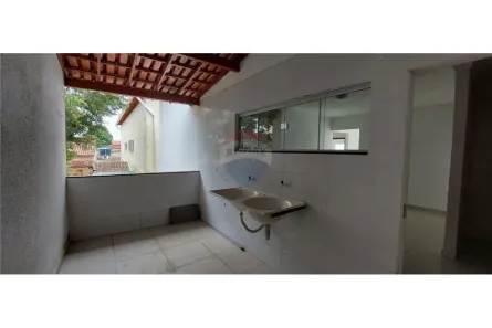 Casa com 2 Quartos à venda, 200m² no Ouro Verde, Teixeira de Freitas