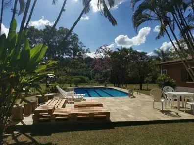 Fazenda/Sítio com 4 Quartos à venda, 200m² no Jardim das Laranjeiras, Itatiba
