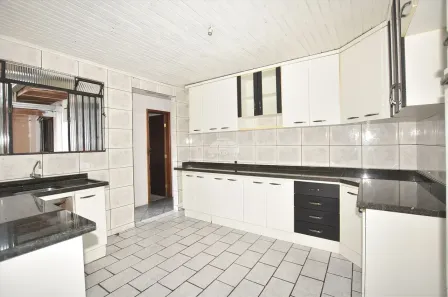 Casa com 3 Quartos à venda, 100m² no Campo de Santana, Curitiba