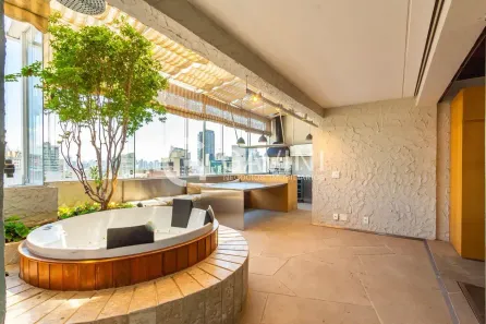 Apartamento com 2 Quartos à venda, 197m² no Itaim Bibi, São Paulo
