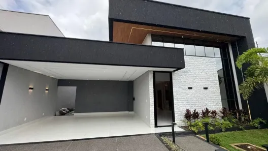 Casa com 4 Quartos à venda, 223m² no Moinho dos Ventos, Goiânia