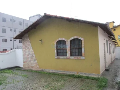 Casa com 2 Quartos para alugar, 78m² no Santa Amélia, Belo Horizonte