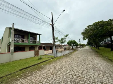 Sobrado com 3 Quartos à venda, 100m² no Balneário de Gaivotas, Matinhos