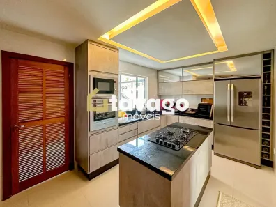 Casa de Condomínio com 5 Quartos à venda, 350m² no Recreio dos Bandeirantes, Rio de Janeiro