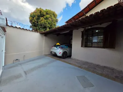Casa com 3 Quartos à venda, 90m² no Espírito Santo, Betim