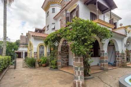 Casa com 3 Quartos para alugar, 750m² no Petrópolis, Porto Alegre