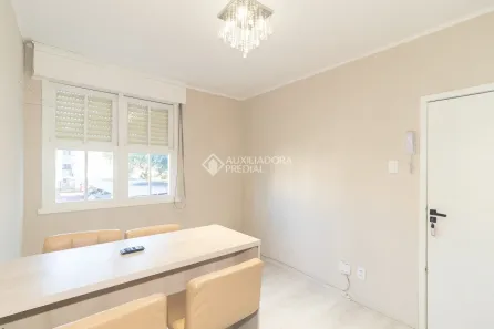 Apartamento com 2 Quartos para alugar, 49m² no Santo Antônio, Porto Alegre