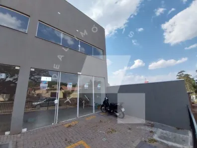 Sala Comercial para alugar, 90m² no Zona 06, Maringá