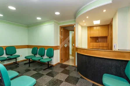 Sala Comercial à venda, 109m² no Rio Branco, Porto Alegre