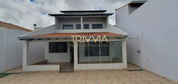 Casa com 4 Quartos à venda, 326m² no Cidade Jardim, Uberlândia