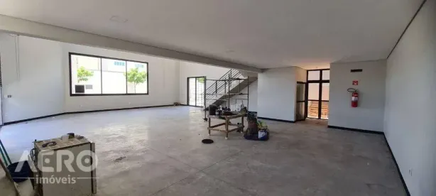 Ponto Comercial para alugar, 215m² no Vila Aviação, Bauru