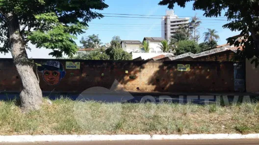 Lote/Terreno à venda, 1000m² no Cidade Jardim, Uberlândia