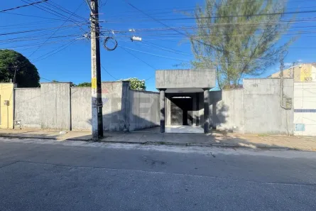 Casa com 2 Quartos à venda, 729m² no Jardim das Oliveiras, Fortaleza