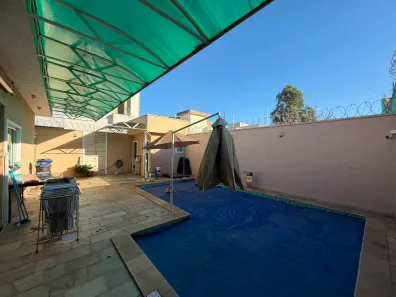 Casa com 3 Quartos à venda, 183m² no Goiânia 2, Goiânia