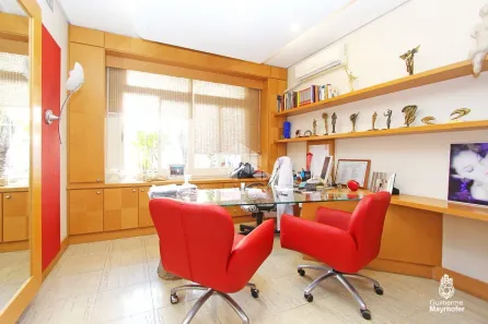 Imóvel Comercial à venda, 184m² no Rio Branco, Porto Alegre