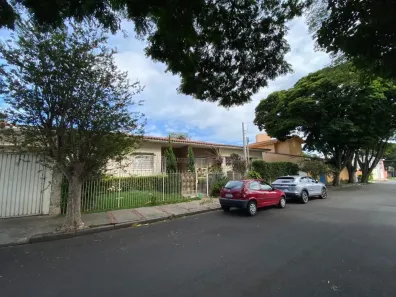 Casa com 5 Quartos à venda, 374m² no Jardim Santa Paula, São Carlos