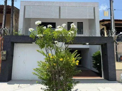 Casa com 3 Quartos à venda, 234m² no Cajazeiras, Fortaleza