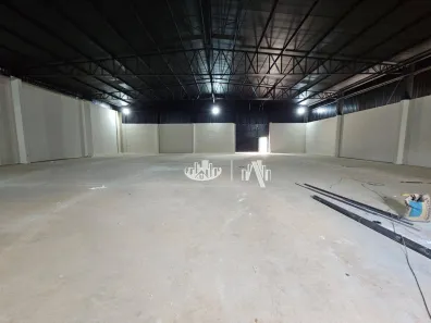 Galpão/Depósito/Armazém para alugar, 750m² no Bandeirantes, Londrina